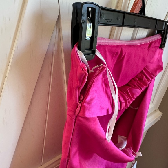 Billy J Silk Formal Dress, size small (6) - Picture 6 of 6